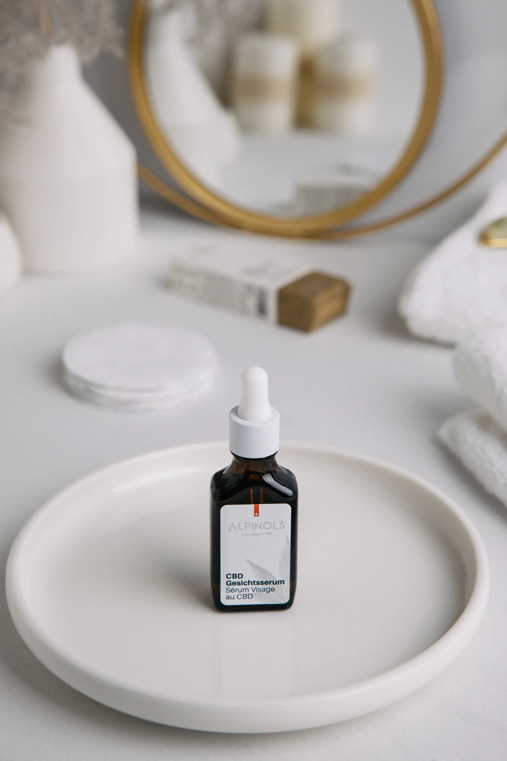 Odżywcze serum olejowe do twarzy z CBD - obrazek 3